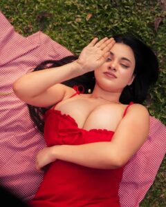 Escorts in Hotel Gold Coast Karachi