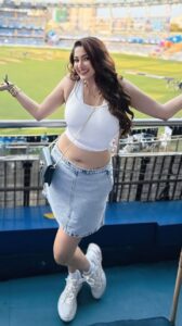 escorts in Beach Luxury Hotel Karachi